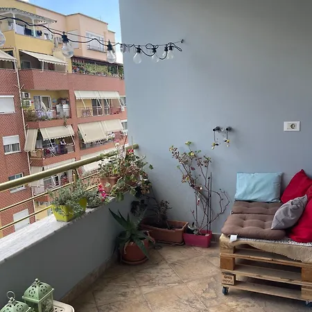 Apartment Urban Escape *